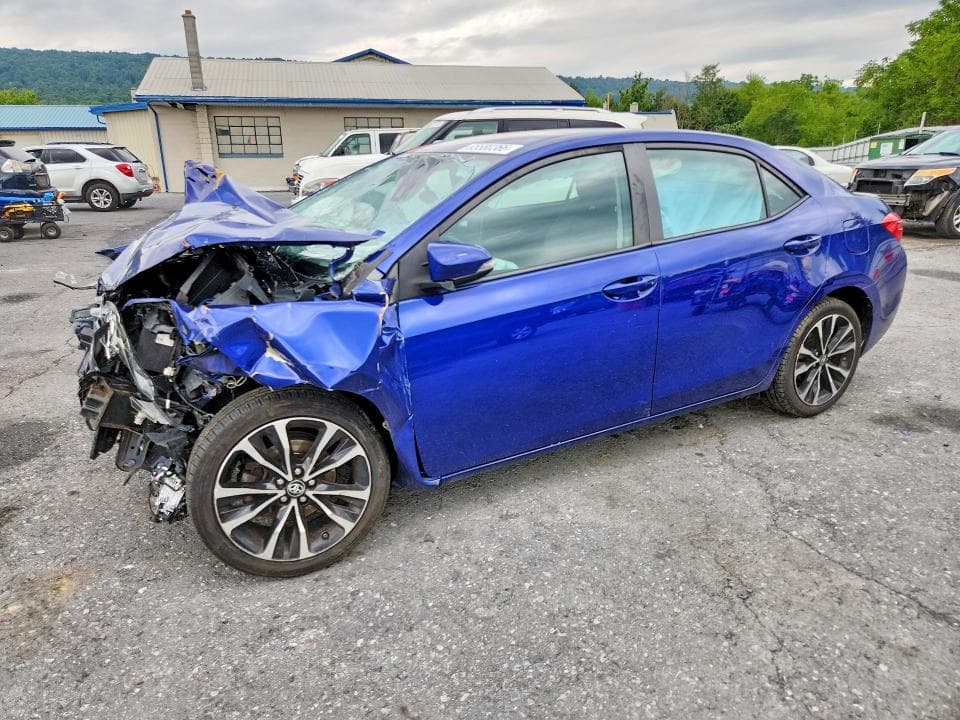 2017 TOYOTA COROLLA SE - 1