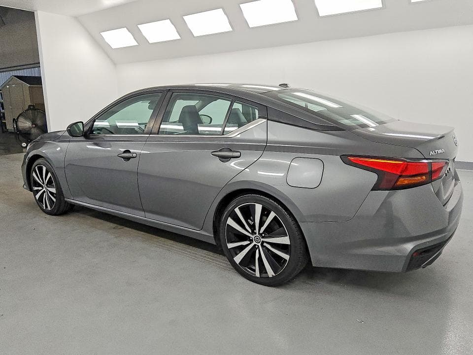 2021 NISSAN ALTIMA SR 2