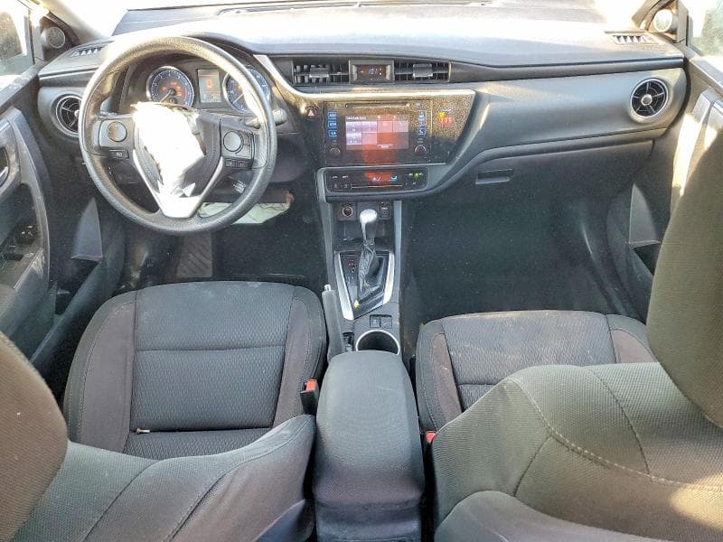 2018 TOYOTA COROLLA LE 8