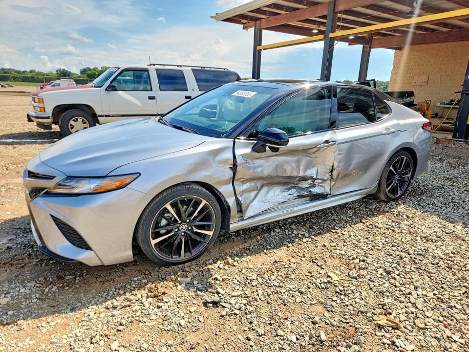 2018 TOYOTA CAMRY XSE V6 - 1