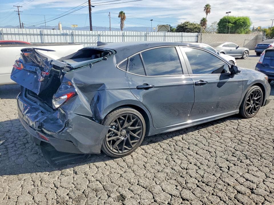 2026 TOYOTA CAMRY SE 3