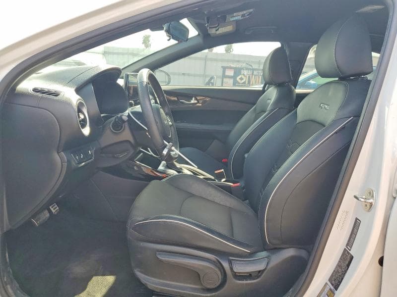 2023 KIA FORTE GT LINE 7