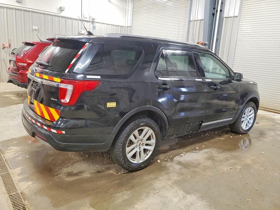 2019 FORD EXPLORER XLT 3