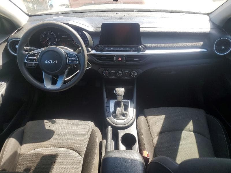 2023 KIA FORTE LXS 8