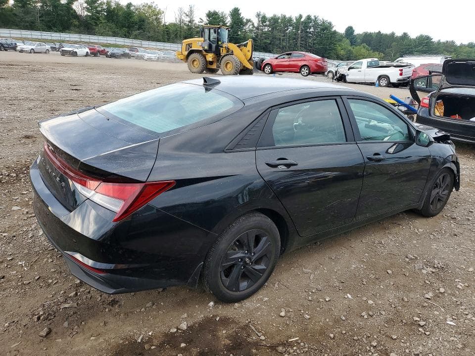 2023 HYUNDAI ELANTRA SEL 3