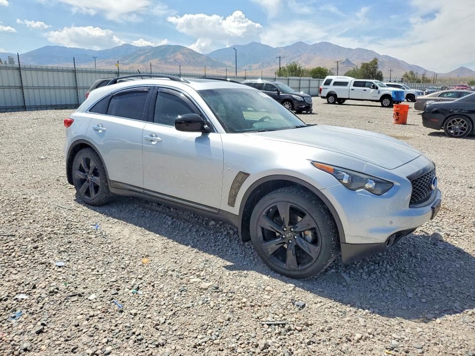 2017 INFINITI QX70 BASE 4