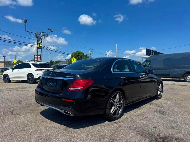 2019 MERCEDES-BENZ E 300 4MATIC 4