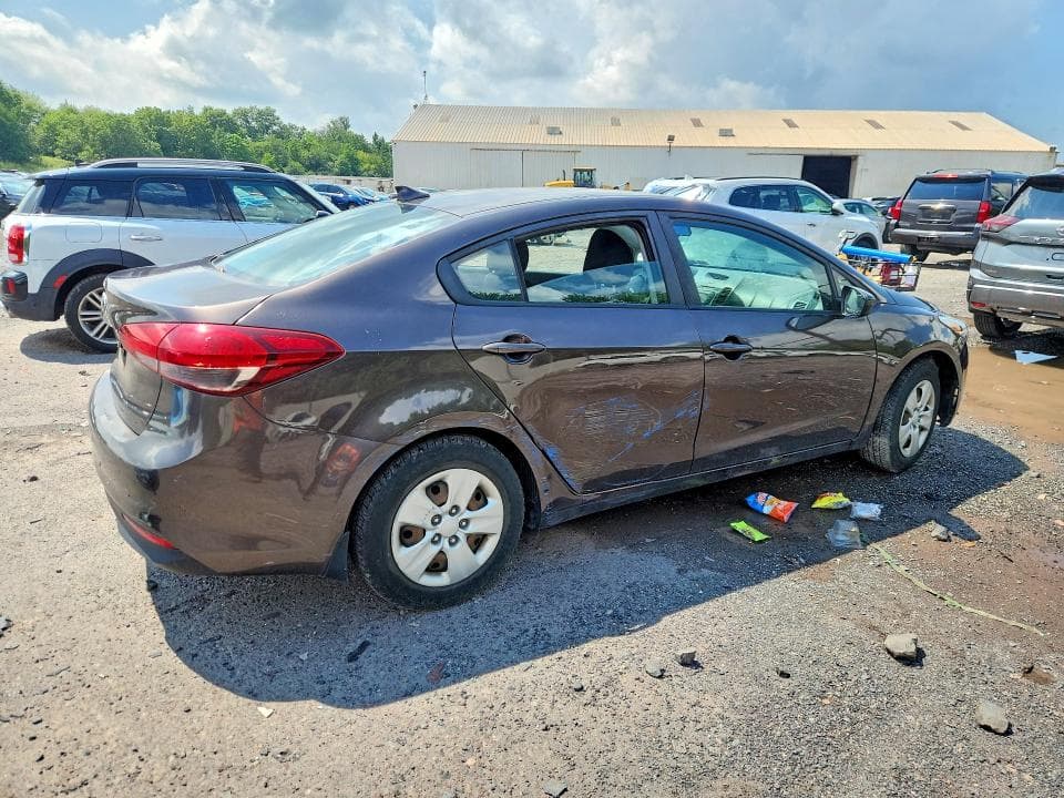 2017 KIA FORTE LX 3