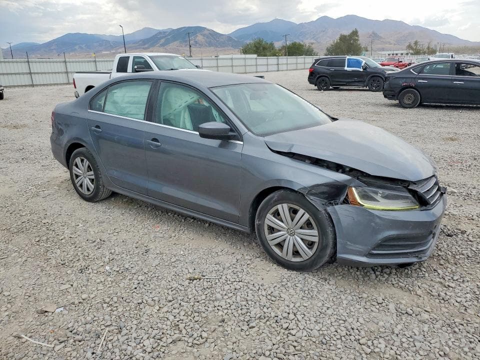 2017 VOLKSWAGEN JETTA S 4