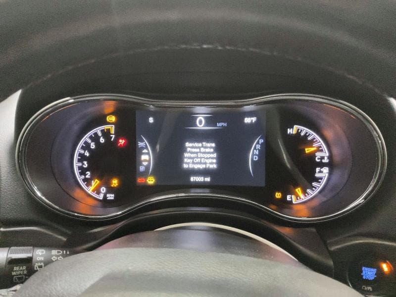 2022 JEEP GRAND CHEROKEE LAREDO E 9