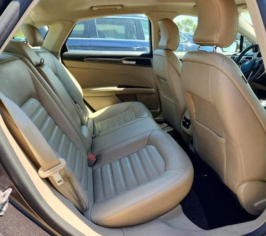2017 FORD FUSION SE 10