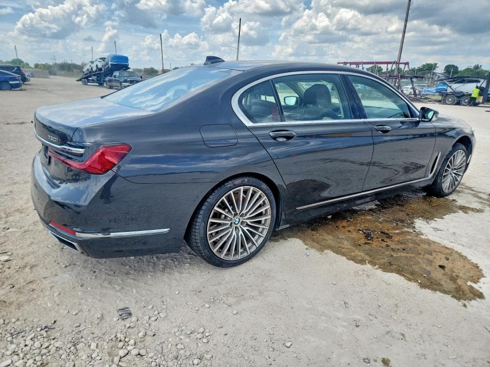 2022 BMW 750 XI 3