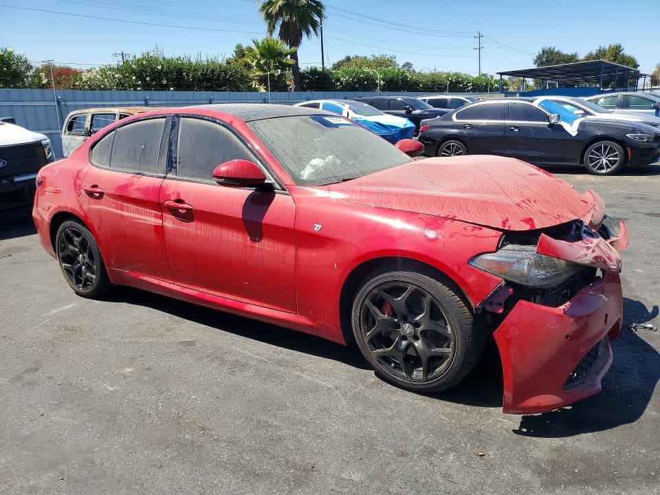2023 ALFA ROMEO GIULIA TI 4
