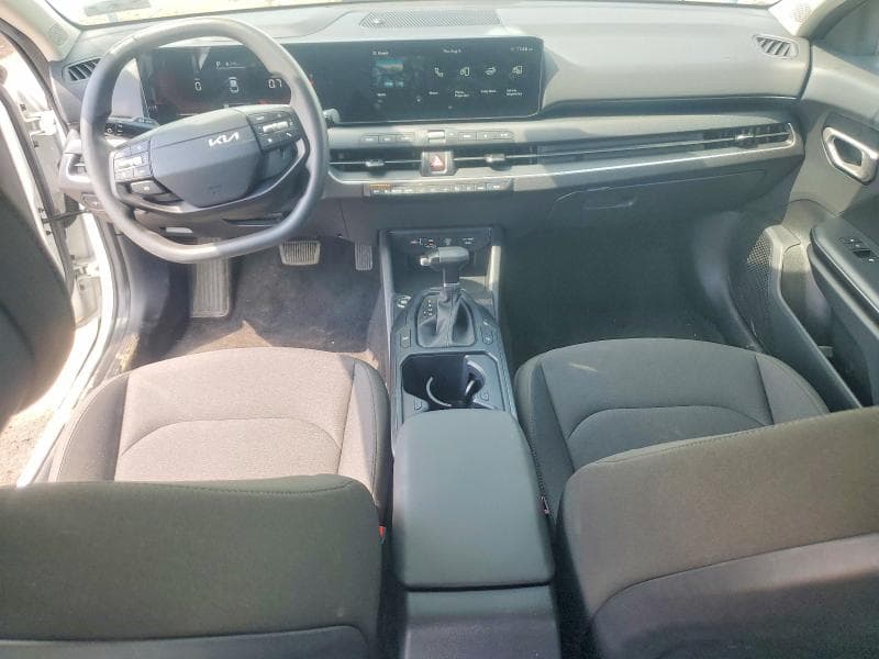 2026 KIA K4 LXS 8