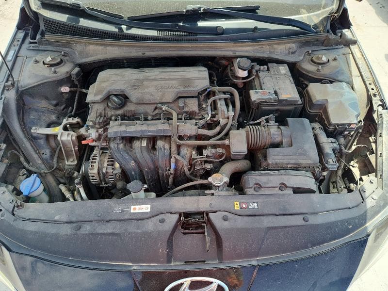 2022 HYUNDAI ELANTRA LIMITED 11