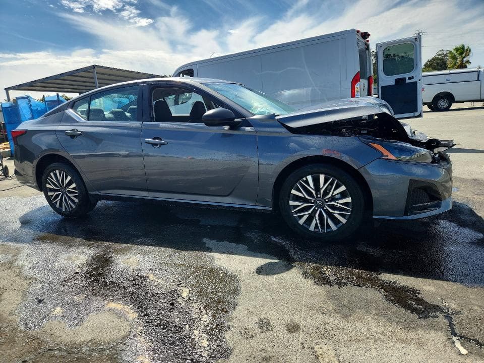2026 NISSAN ALTIMA SV 4