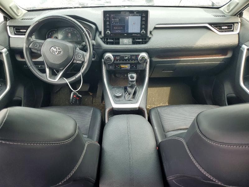 2020 TOYOTA RAV4 LIMITED 8