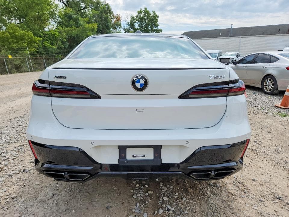2023 BMW 760 XI 6