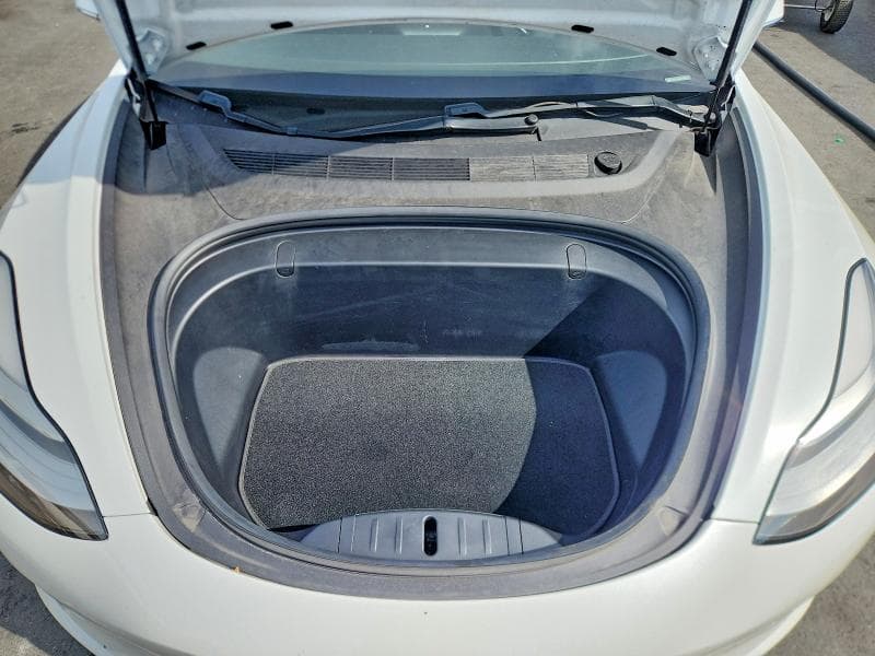 2018 TESLA MODEL 3 11
