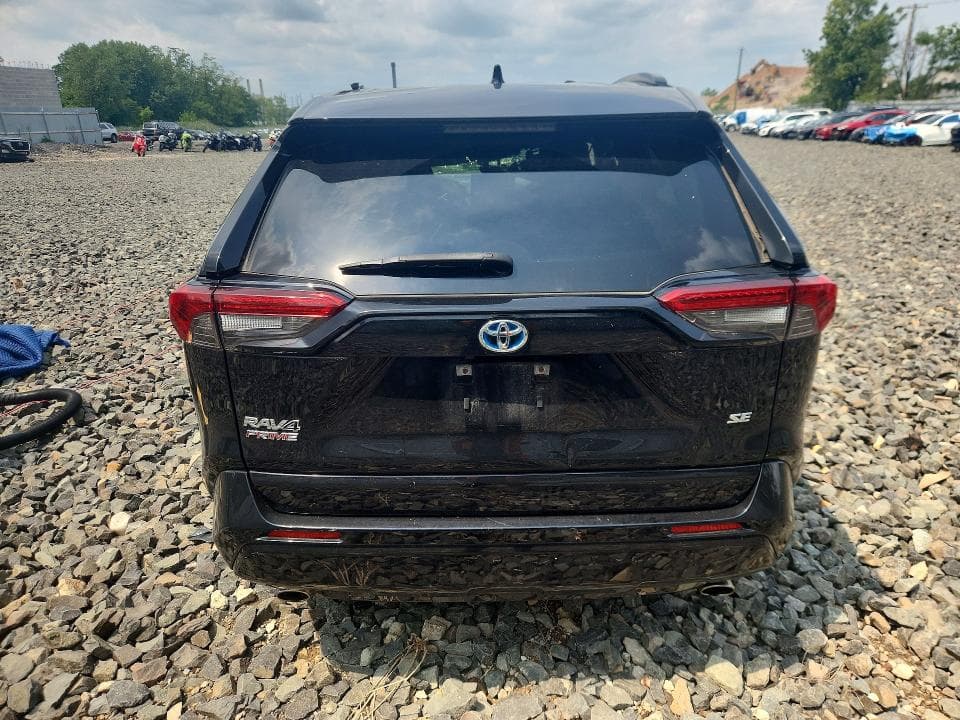 2021 TOYOTA RAV4 PRIME SE 6