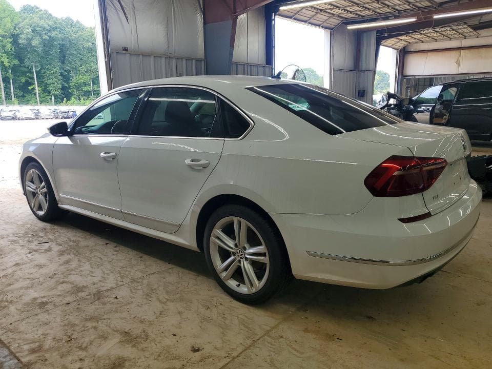 2017 VOLKSWAGEN PASSAT S 2