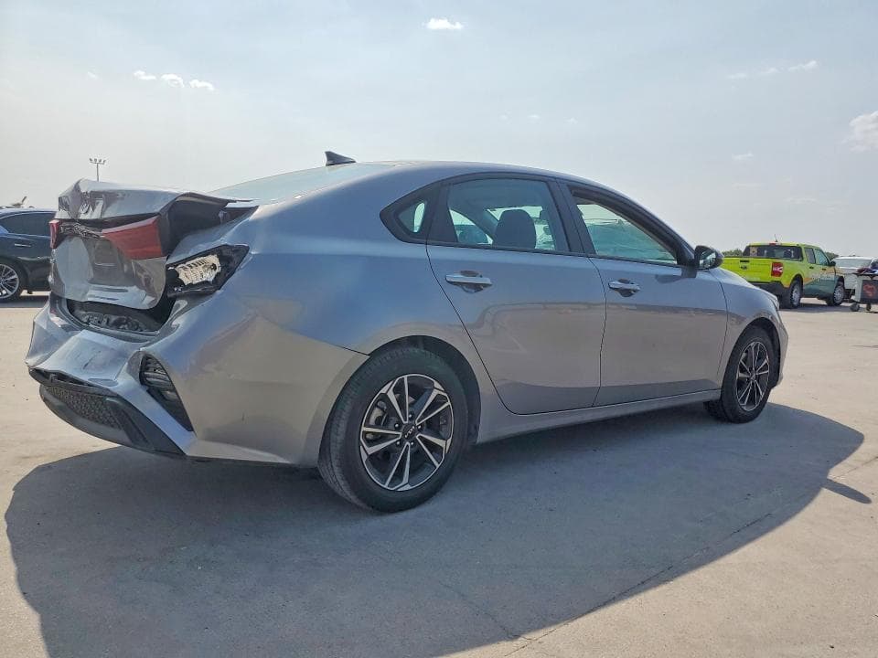 2023 KIA FORTE LXS 3