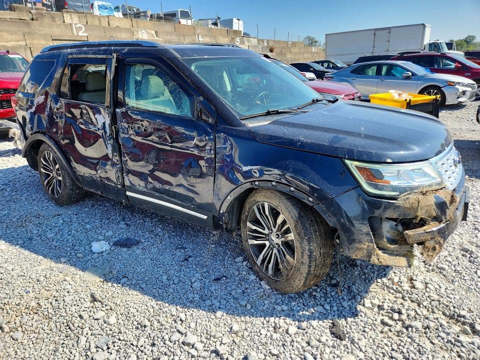 2017 FORD EXPLORER PLATINUM 4