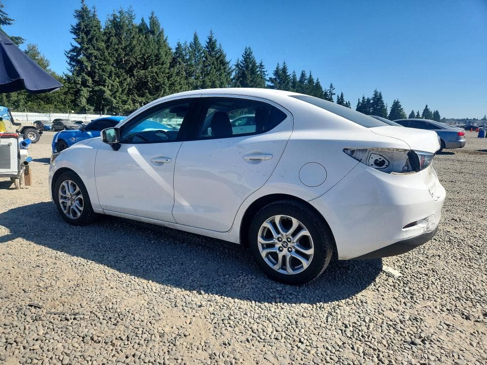 2017 TOYOTA YARIS IA BASE 2