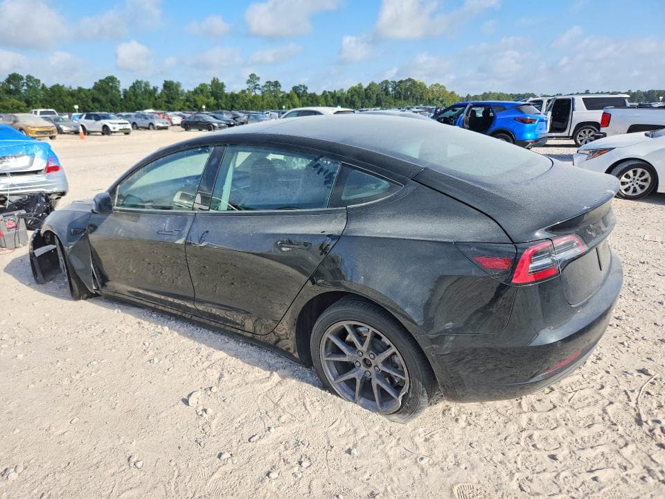 2022 TESLA MODEL 3 2