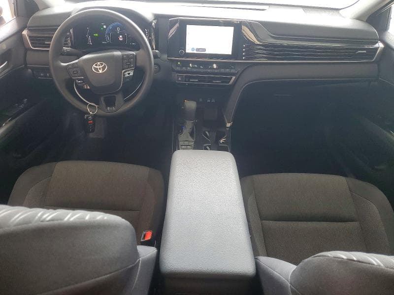 2026 TOYOTA CAMRY LE 8