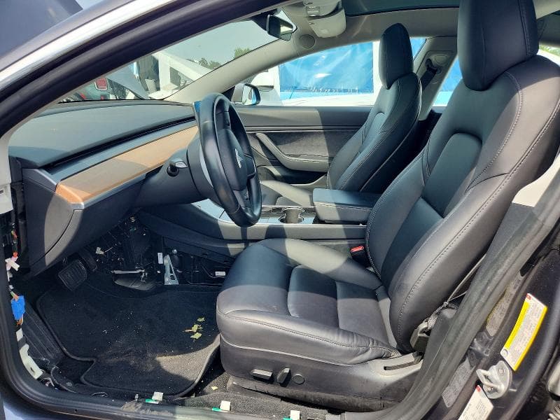 2018 TESLA MODEL 3 7