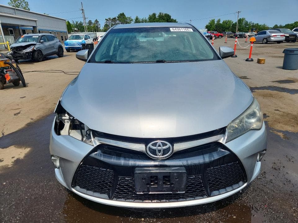 2017 TOYOTA CAMRY SE 5