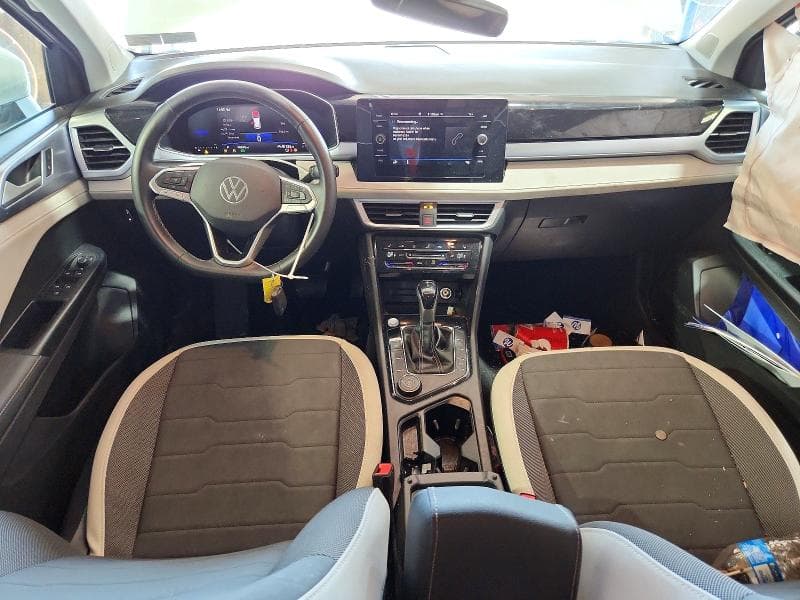 2025 VOLKSWAGEN TAOS SE 8