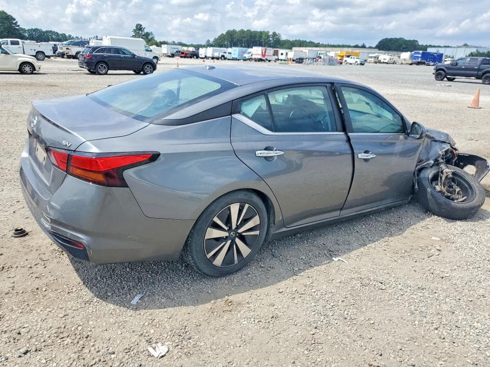 2022 NISSAN ALTIMA SV 3
