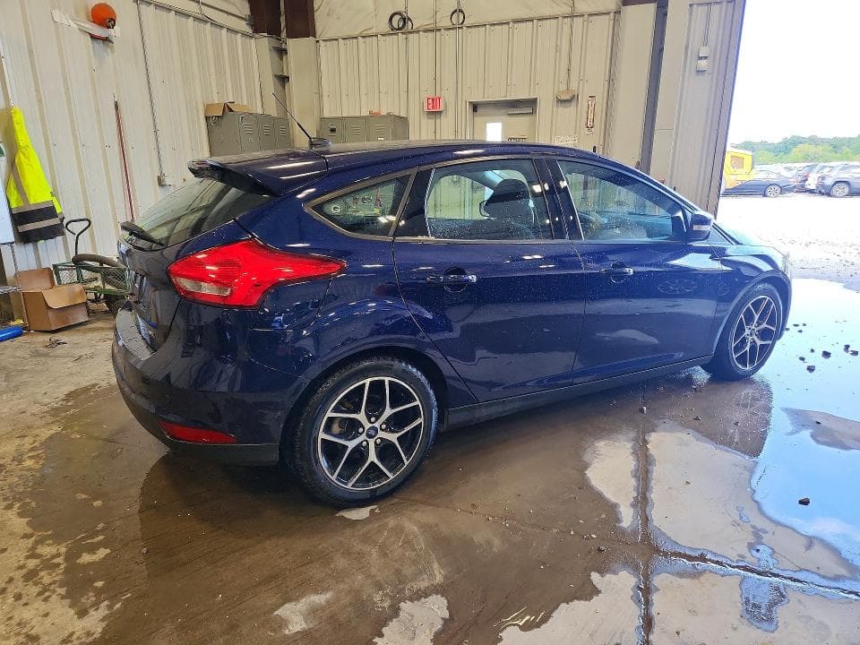 2017 FORD FOCUS SEL 3