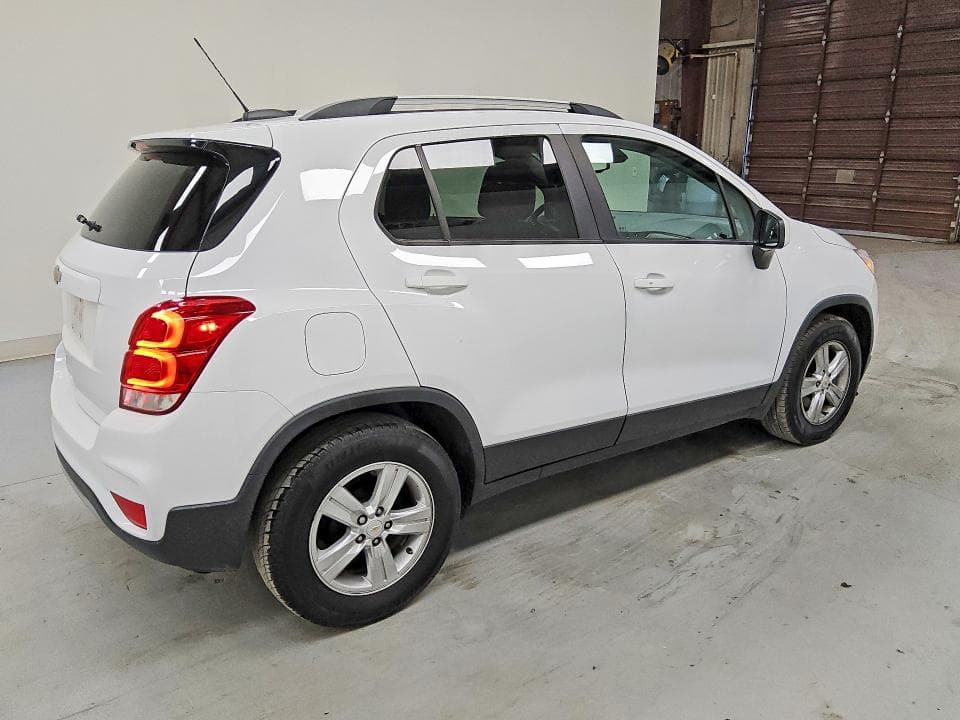 2021 CHEVROLET TRAX 1LT 3