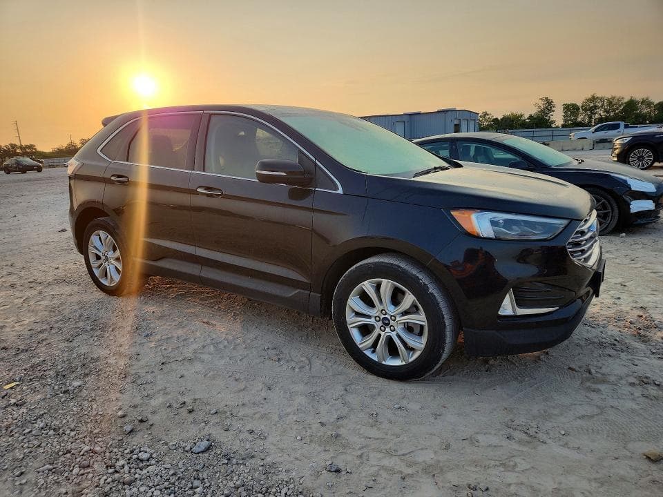 2022 FORD EDGE TITANIUM 4