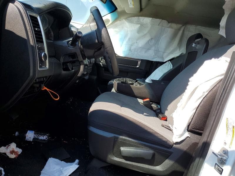 2024 RAM 1500 CLASSIC SLT 7