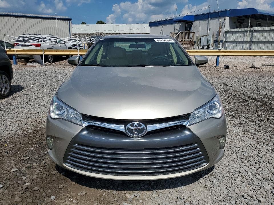 2017 TOYOTA CAMRY XLE 5