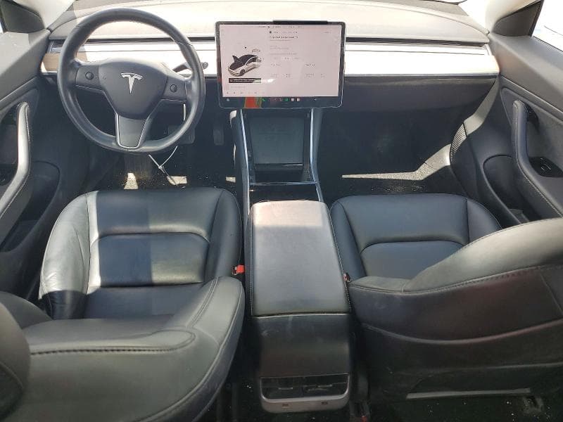 2018 TESLA MODEL 3 8