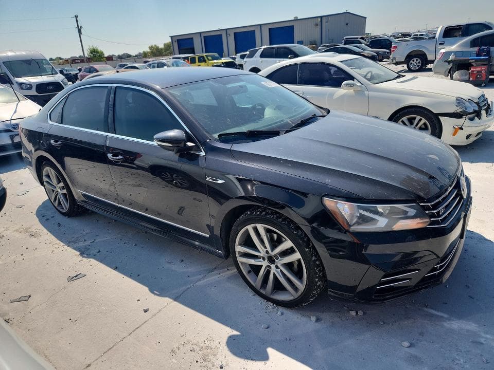 2017 VOLKSWAGEN PASSAT R-LINE 4