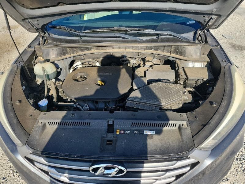 2017 HYUNDAI TUCSON SE 12