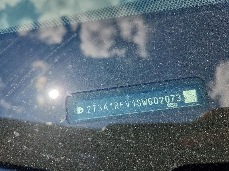 2025 TOYOTA RAV4 XLE PREMIUM 13