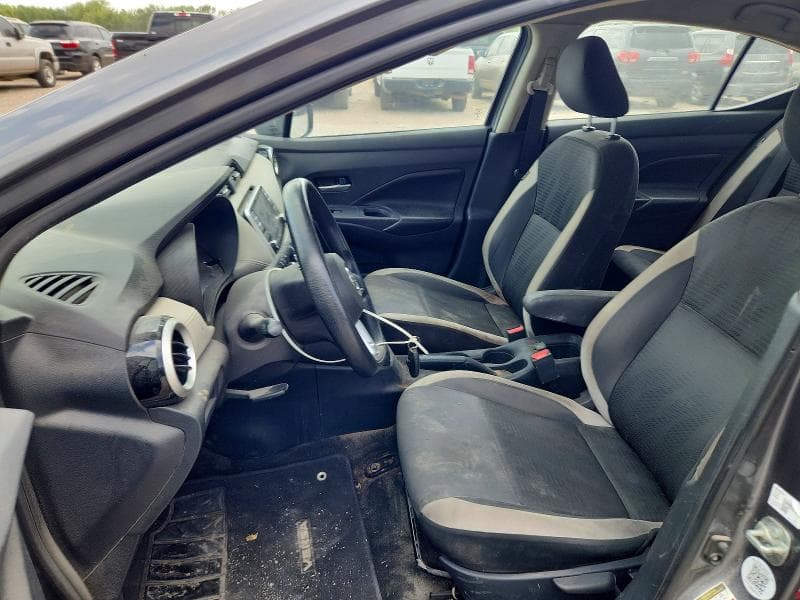 2020 NISSAN VERSA SV 7