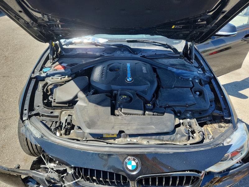 2018 BMW 330E 11