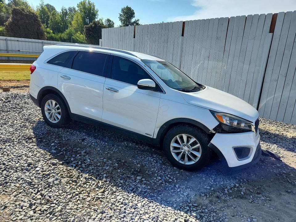 2017 KIA SORENTO LX 4