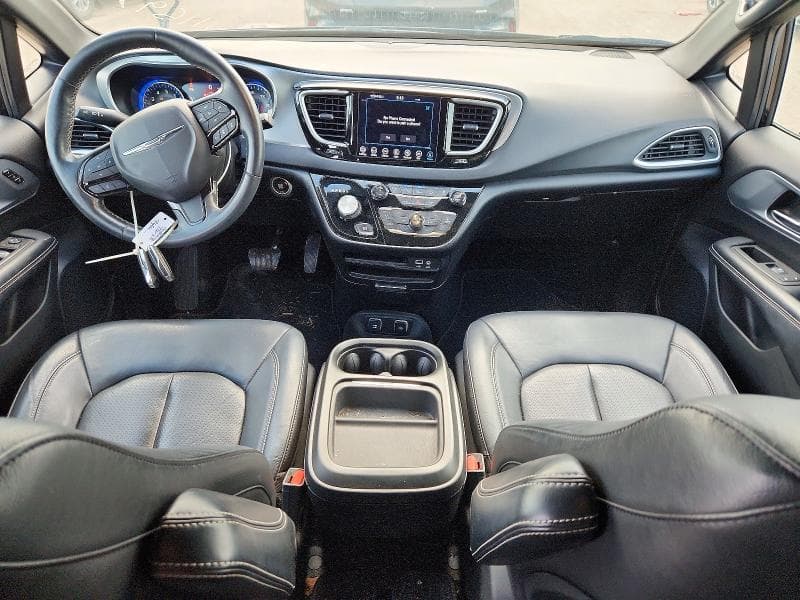 2020 CHRYSLER PACIFICA TOURING L 8