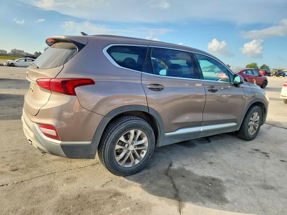 2020 HYUNDAI SANTA FE SEL 3