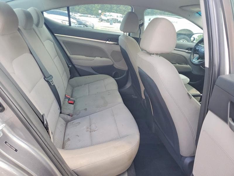 2020 HYUNDAI ELANTRA SEL 10