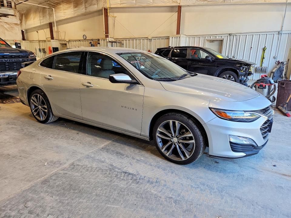 2022 CHEVROLET MALIBU LT 4